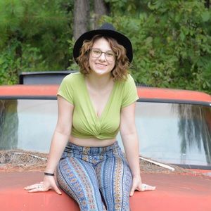 Meet your Posher, Carli